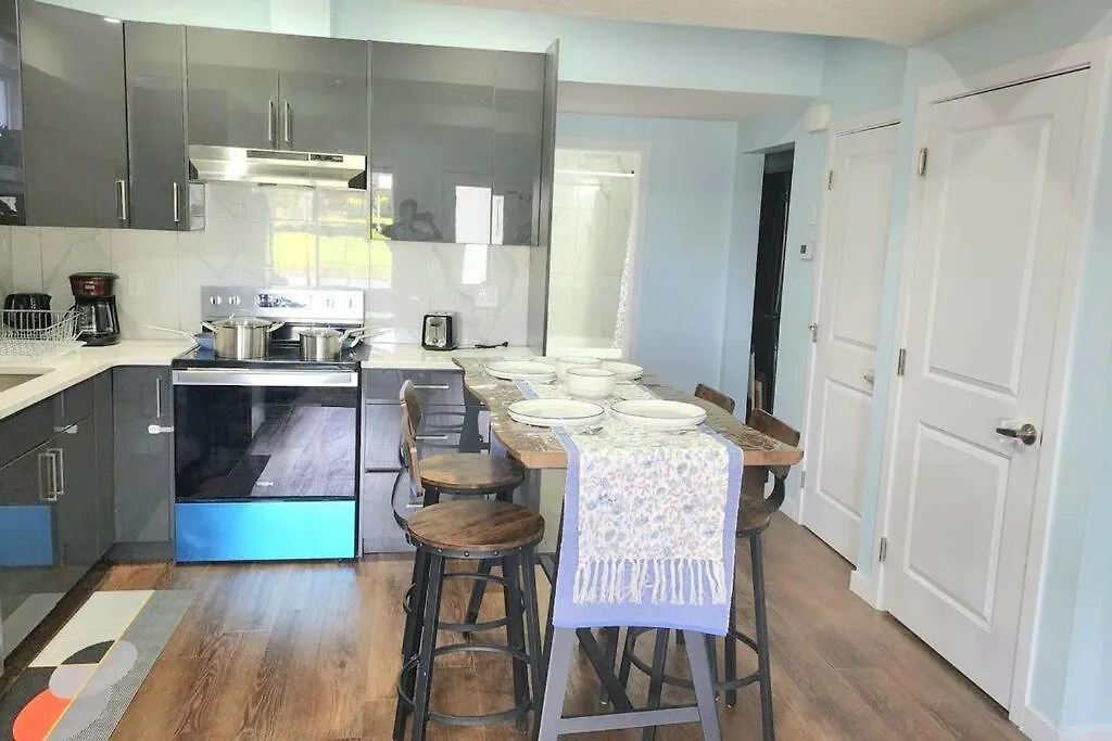 Lake View 2 Bedroom Basement Edmonton
